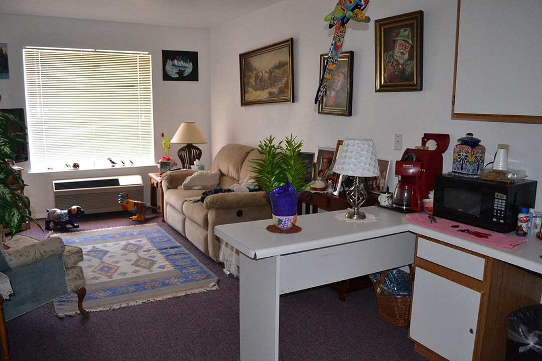 Westwind Retirement Community Albuquerque Independent Living Room Assisted Living