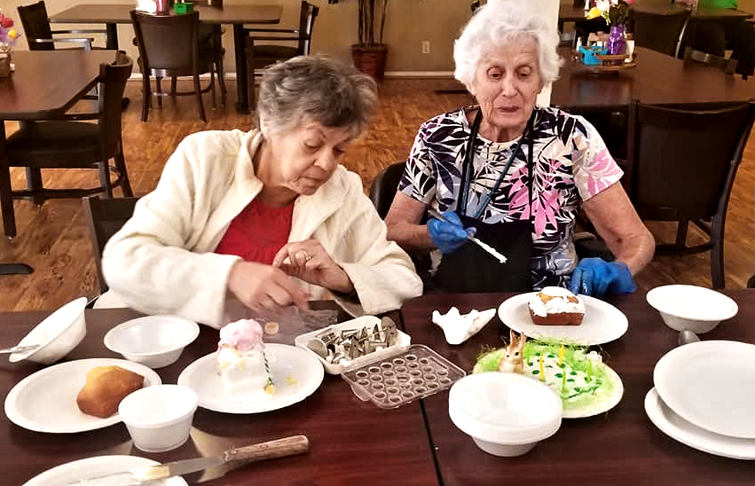 cake decorating assisted living albuquerque 2